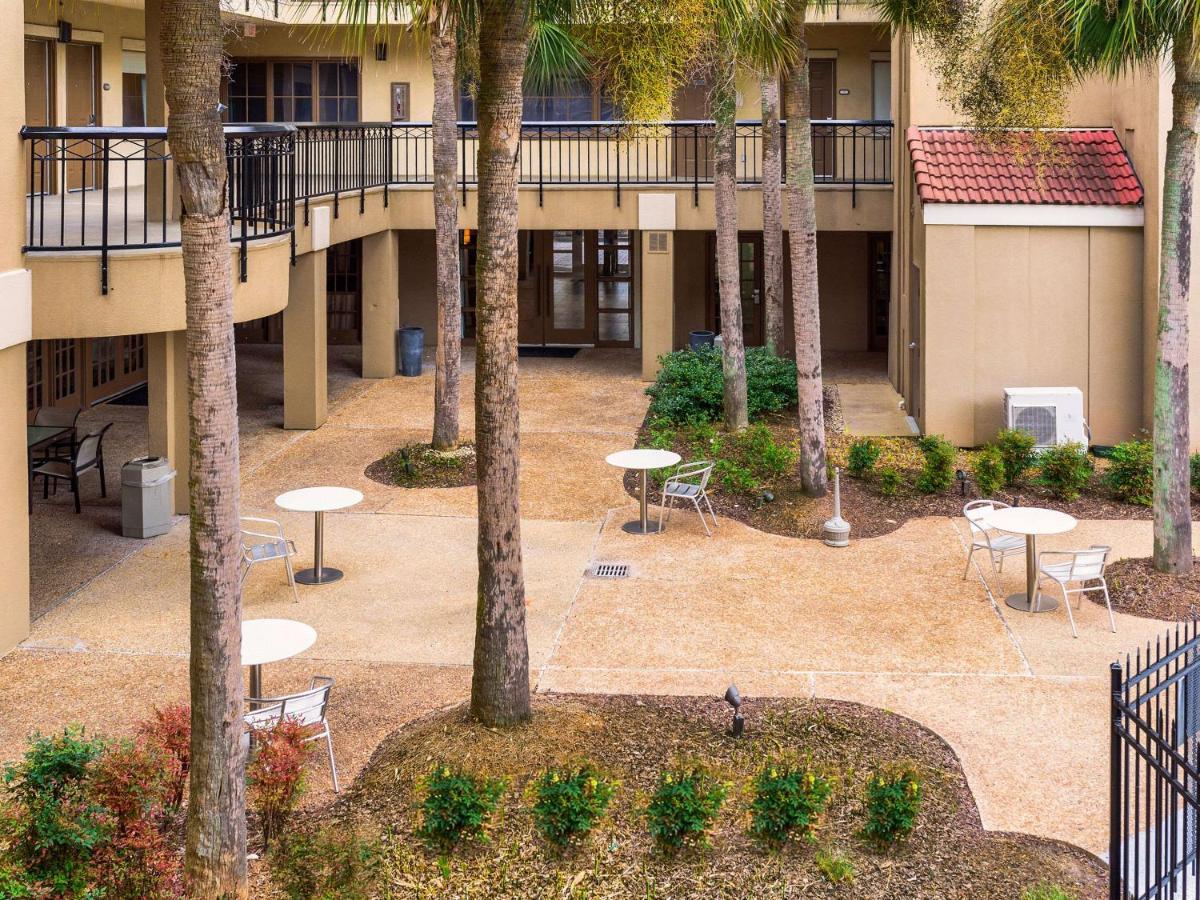 Comfort Suites Baton Rouge South I-10 מראה חיצוני תמונה