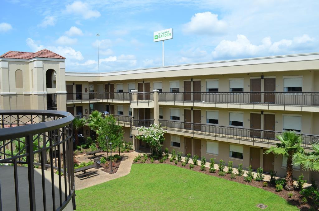 Comfort Suites Baton Rouge South I-10 מראה חיצוני תמונה