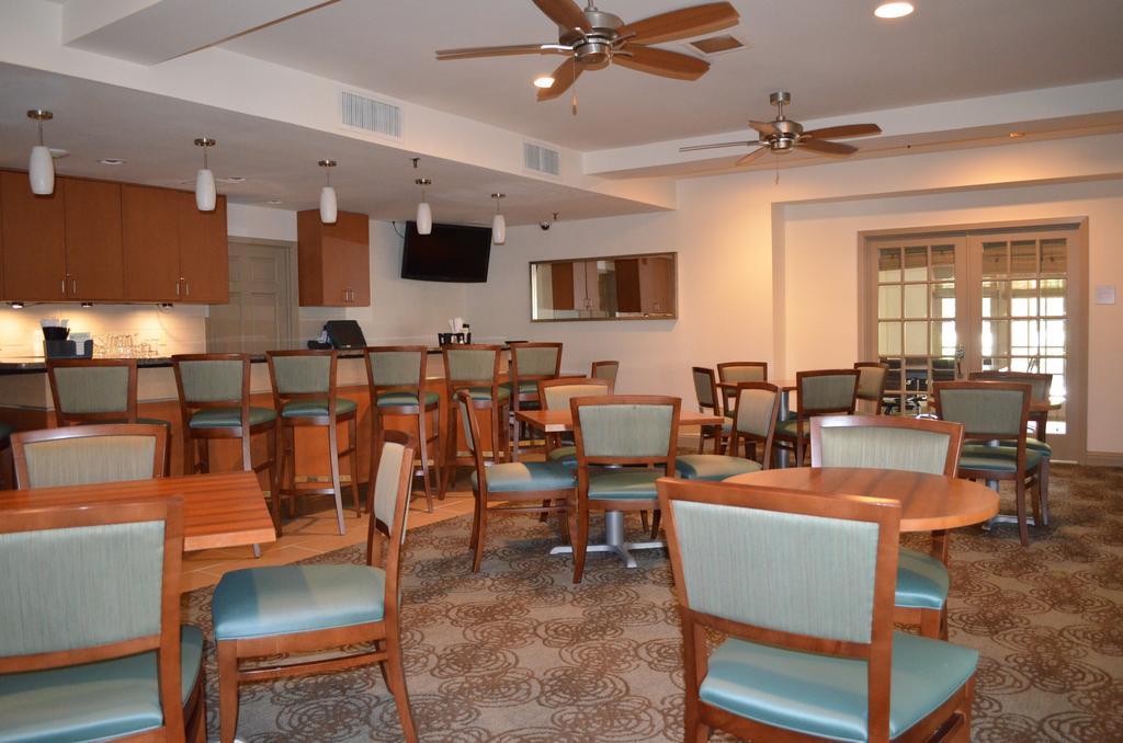 Comfort Suites Baton Rouge South I-10 מראה חיצוני תמונה